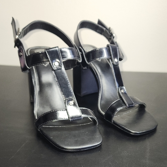 Vince Camuto Black Block Heel Sandals - Picture 7 of 13